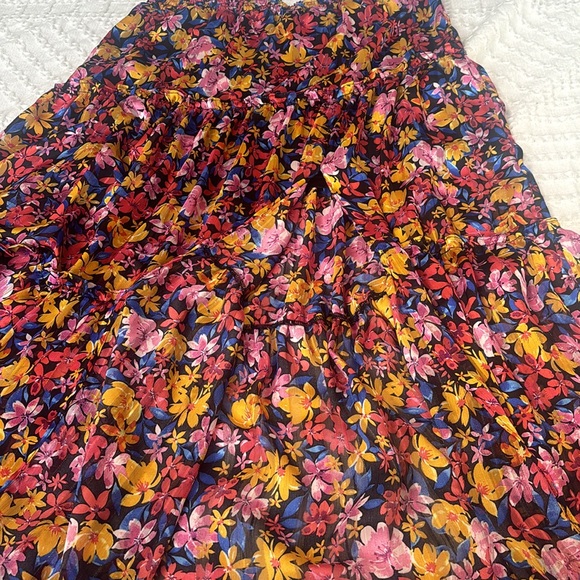 Social Threads Skirt - Picture 6 of 8